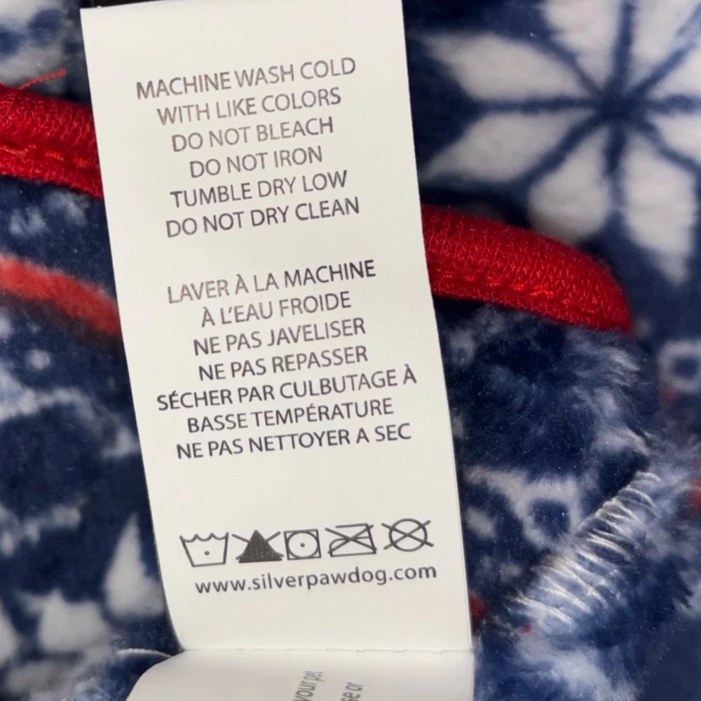 Dog Coat Size Large Cold Alert Technology Fair Isle Print Blue and Red LuvGear